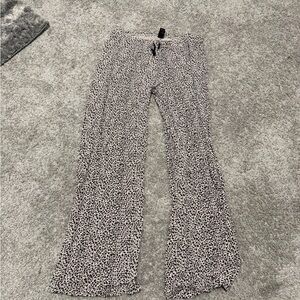 Cheetah Victoria’s Secret medium sleep pants